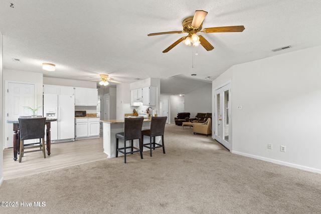 510 Greenfield Place, Sneads Ferry, NC 28460