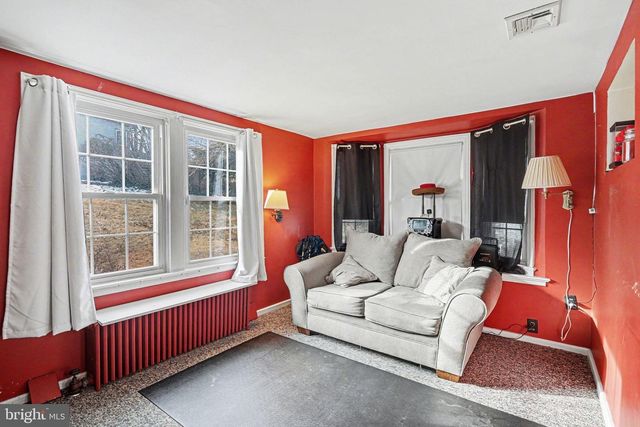 1412 SPRINGDALE RD, York, PA 17403