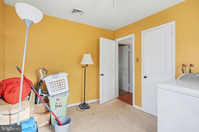 1412 SPRINGDALE RD, York, PA 17403