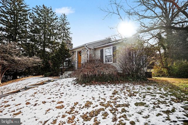 1412 SPRINGDALE RD, York, PA 17403