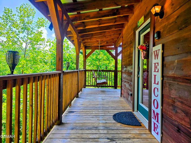 2010 Bird Ridge Road, Sevierville, TN 37876