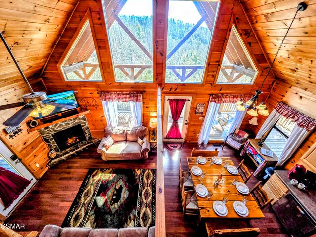 2010 Bird Ridge Road, Sevierville, TN 37876