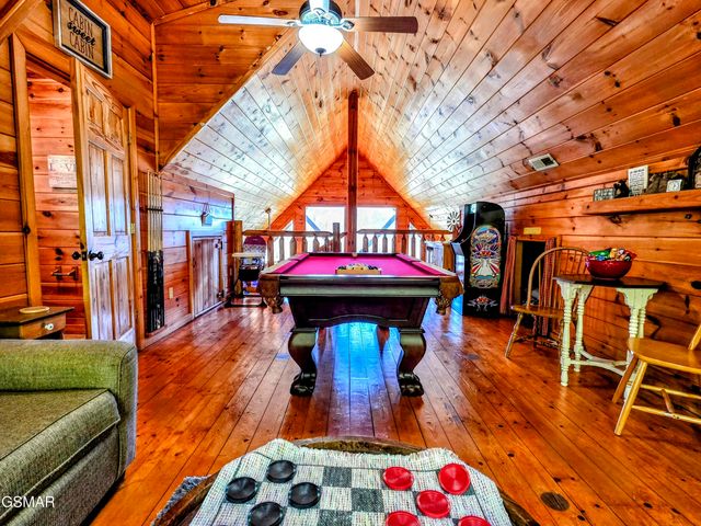 2010 Bird Ridge Road, Sevierville, TN 37876