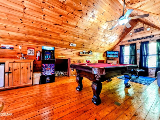 2010 Bird Ridge Road, Sevierville, TN 37876