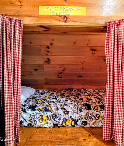 2010 Bird Ridge Road, Sevierville, TN 37876