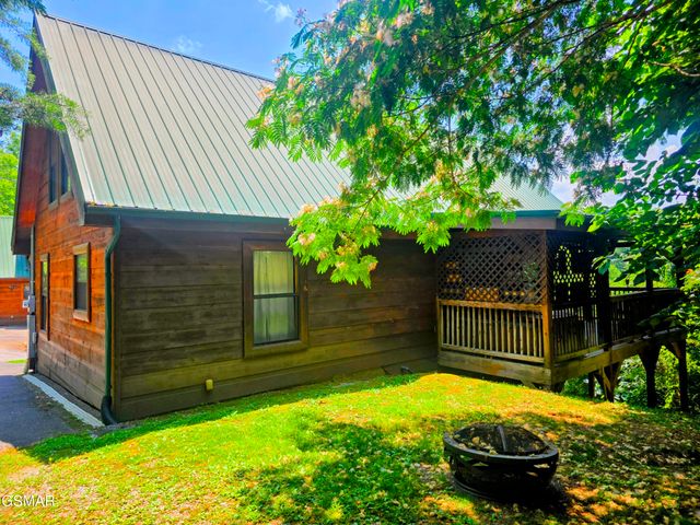 2010 Bird Ridge Road, Sevierville, TN 37876