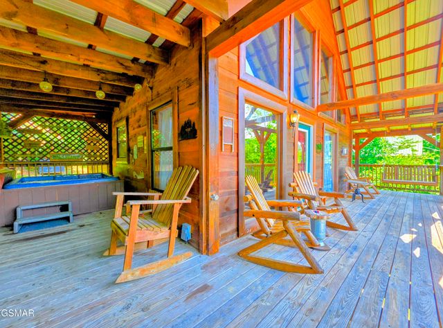 2010 Bird Ridge Road, Sevierville, TN 37876