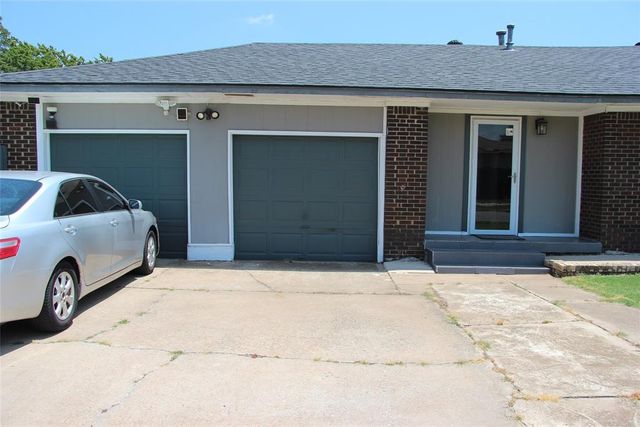 945 SW 51st Street, Oklahoma City, OK 73109