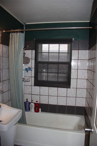 945 SW 51st Street, Oklahoma City, OK 73109