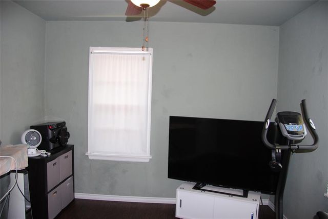 945 SW 51st Street, Oklahoma City, OK 73109