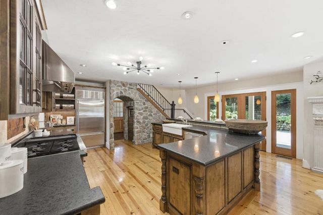 1353 Edgewood Road, Redwood City, CA 94062