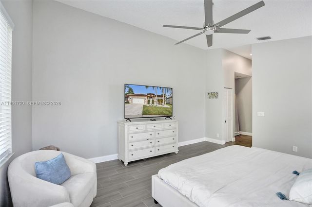 8795 NW 76th Pl, Tamarac, FL 33321