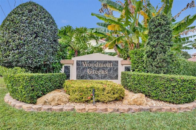 8795 NW 76th Pl, Tamarac, FL 33321