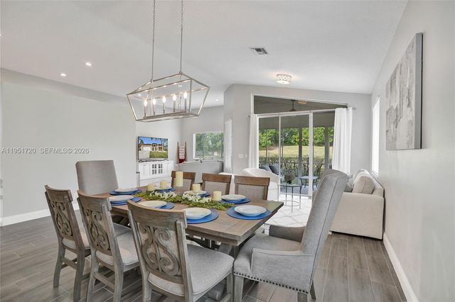 8795 NW 76th Pl, Tamarac, FL 33321