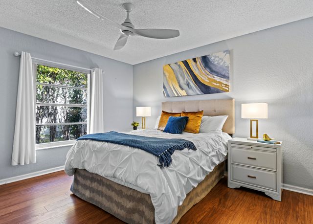 7017 NW 3rd Avenue SE, Boca Raton, FL 33487