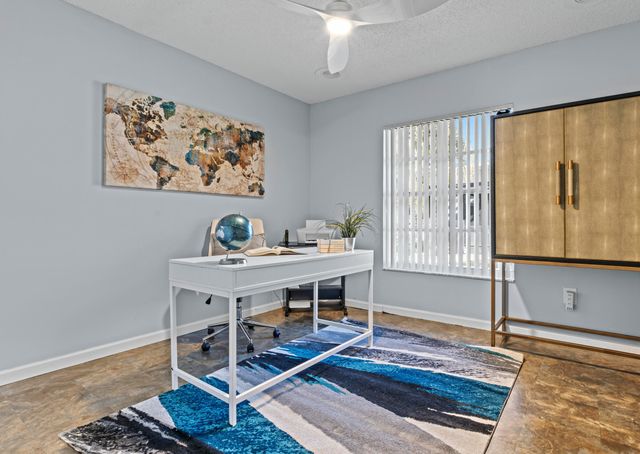 7017 NW 3rd Avenue SE, Boca Raton, FL 33487