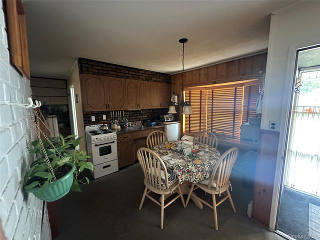 94 Willowood Drive, Wantagh, NY 11793