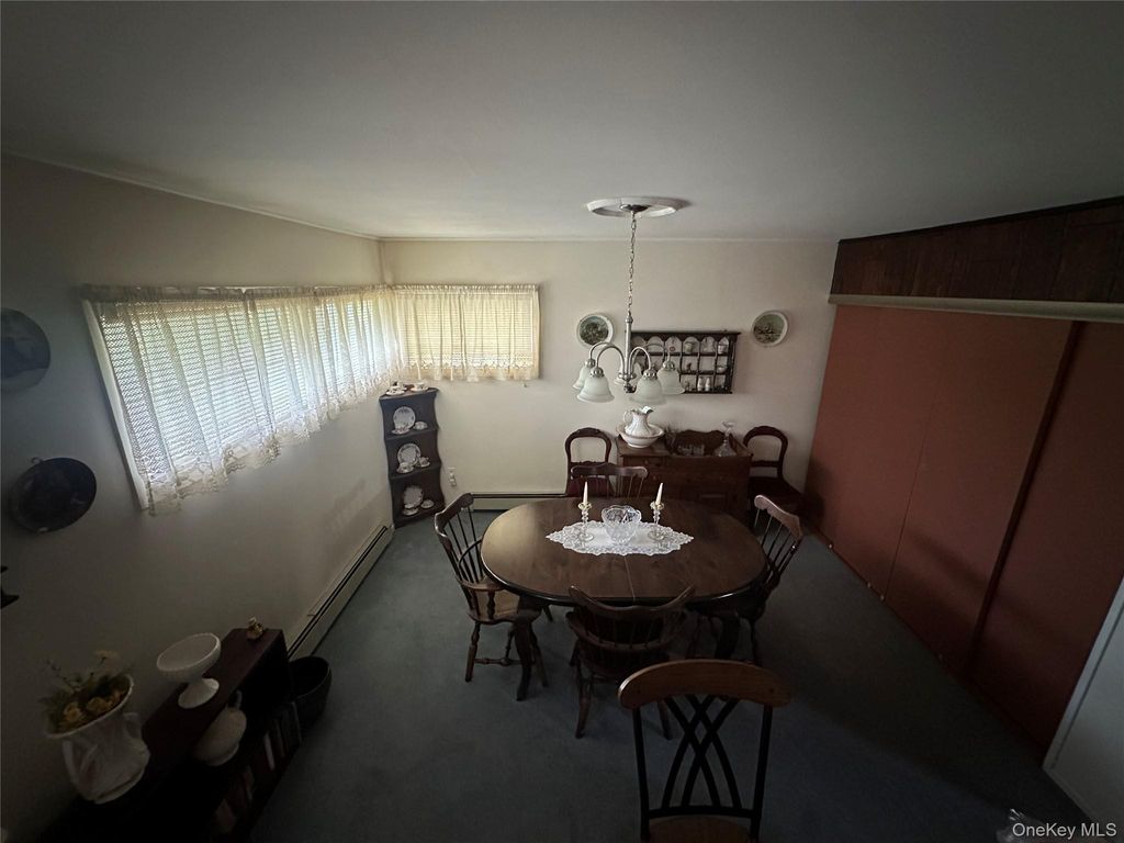 94 Willowood Drive, Wantagh, NY 11793 — photo 4