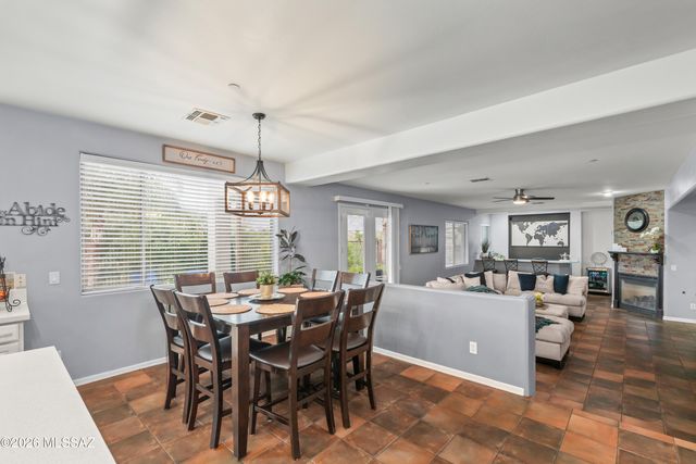 11906 N Mesquite Hollow Drive, Oro Valley, AZ 85737
