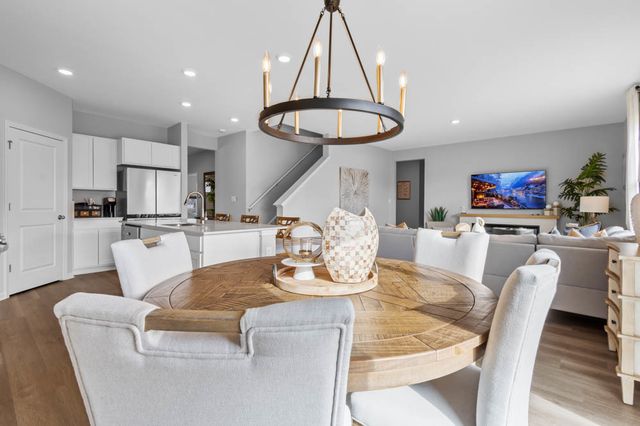 501 Autumn Moor Trail, Hampshire, IL 60140