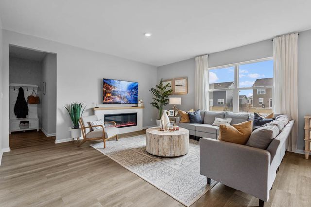 501 Autumn Moor Trail, Hampshire, IL 60140