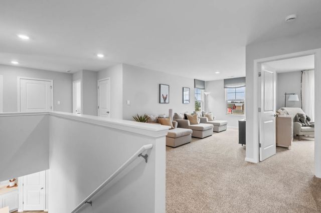 501 Autumn Moor Trail, Hampshire, IL 60140