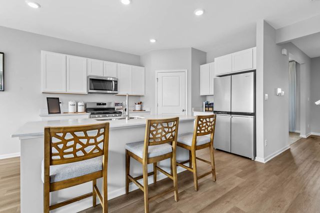 501 Autumn Moor Trail, Hampshire, IL 60140