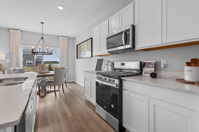 501 Autumn Moor Trail, Hampshire, IL 60140