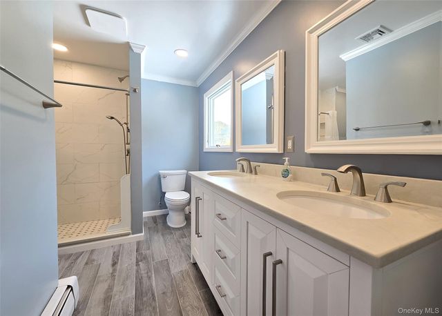 23 Apple Lane, Medford, NY 11763