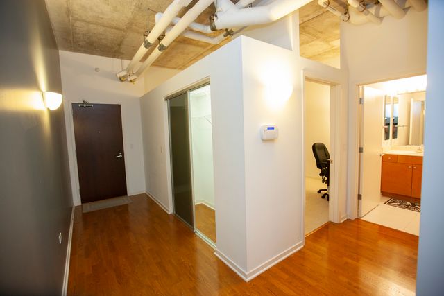 807 Davis Street 505, Evanston, IL 60201