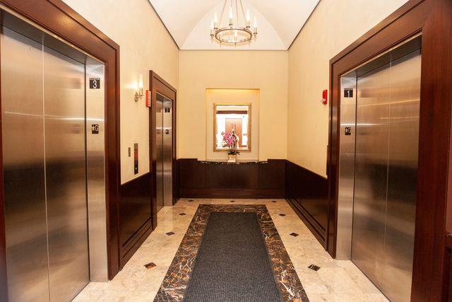 807 Davis Street 505, Evanston, IL 60201