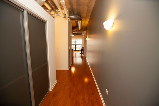 807 Davis Street 505, Evanston, IL 60201