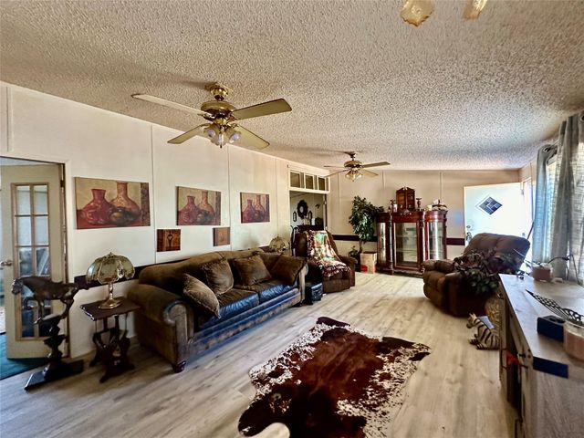 320 Gamble Street, Emhouse, TX 75110