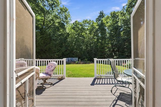 27 Peabody Drive, Danville, NH 03819