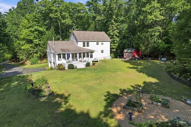 27 Peabody Drive, Danville, NH 03819