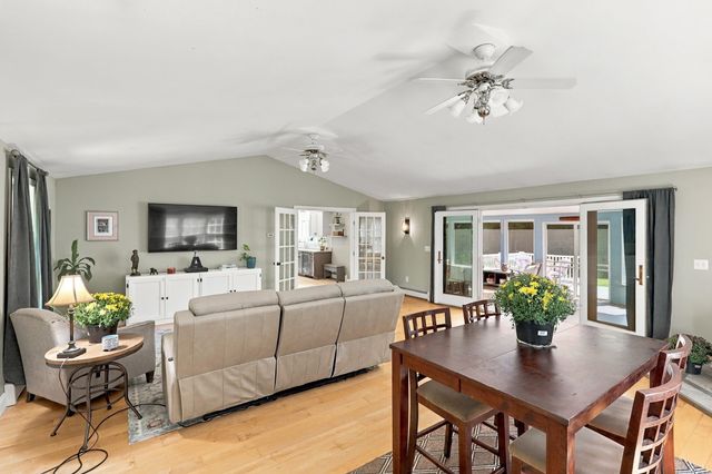 27 Peabody Drive, Danville, NH 03819