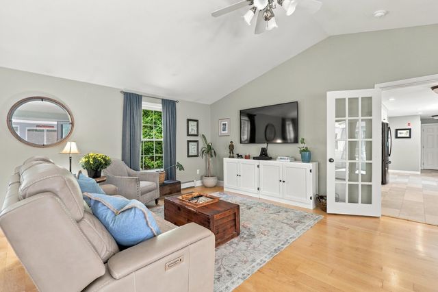 27 Peabody Drive, Danville, NH 03819