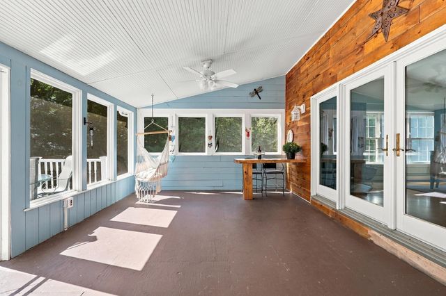 27 Peabody Drive, Danville, NH 03819