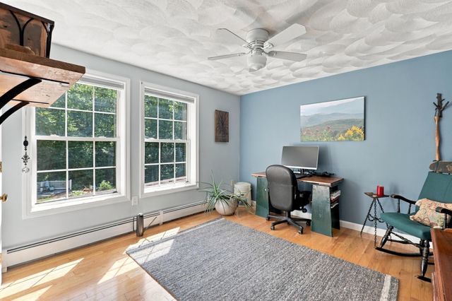 27 Peabody Drive, Danville, NH 03819