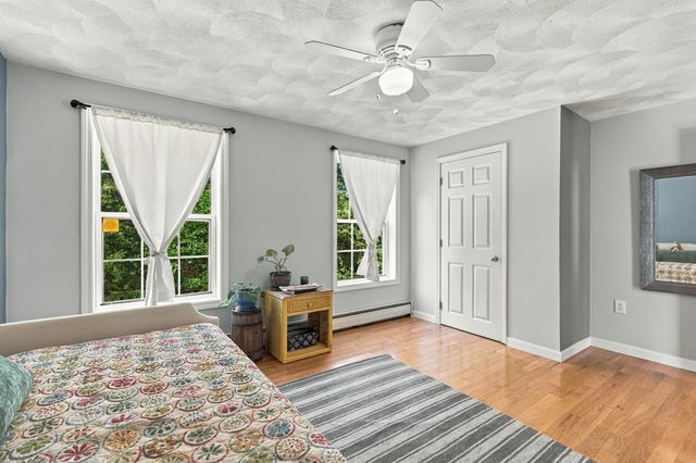 27 Peabody Drive, Danville, NH 03819