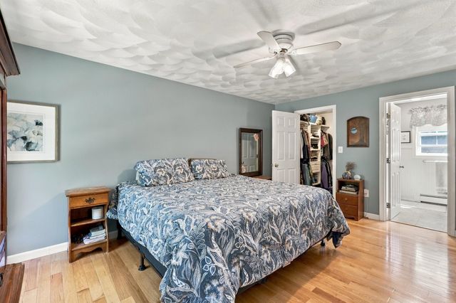 27 Peabody Drive, Danville, NH 03819