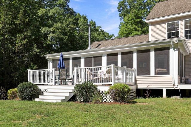 27 Peabody Drive, Danville, NH 03819