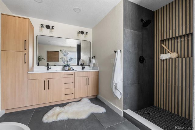 1375 W Hinsdale Drive, Littleton, CO 80120