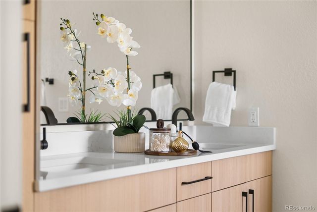 1375 W Hinsdale Drive, Littleton, CO 80120