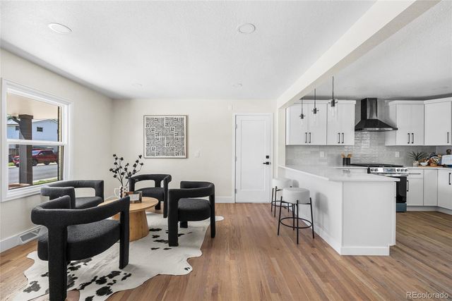 1375 W Hinsdale Drive, Littleton, CO 80120
