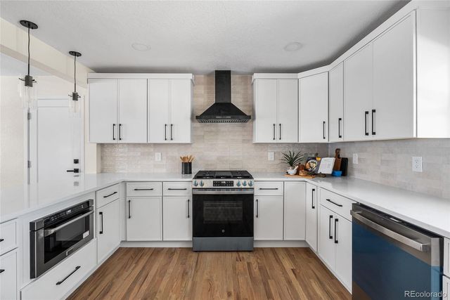 1375 W Hinsdale Drive, Littleton, CO 80120