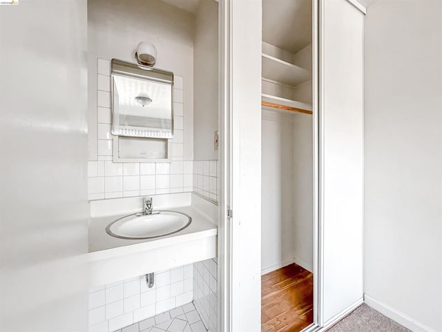 2172 Blake St, Berkeley, CA 94704