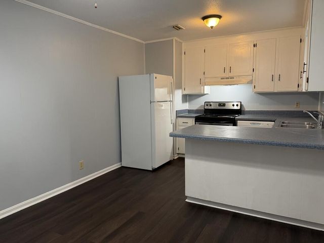 5910 W Main Street, Dothan, AL 36305