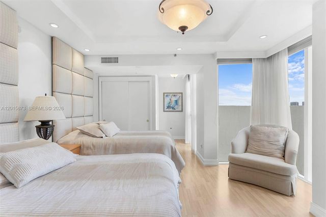19111 Collins Ave 604, Sunny Isles Beach, FL 33160