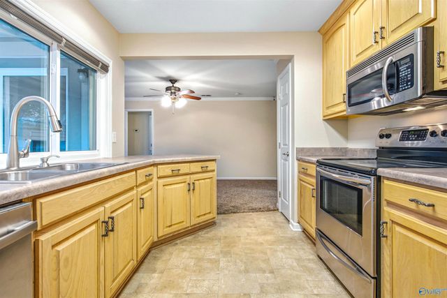 2008 Burlingame Drive, Huntsville, AL 35803